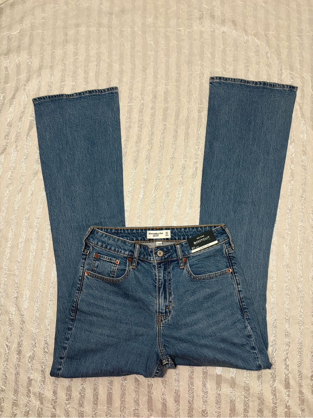 Abercrombie & Fitch Women's Medium Blue Curve Love Tall Bootcut Jeans
